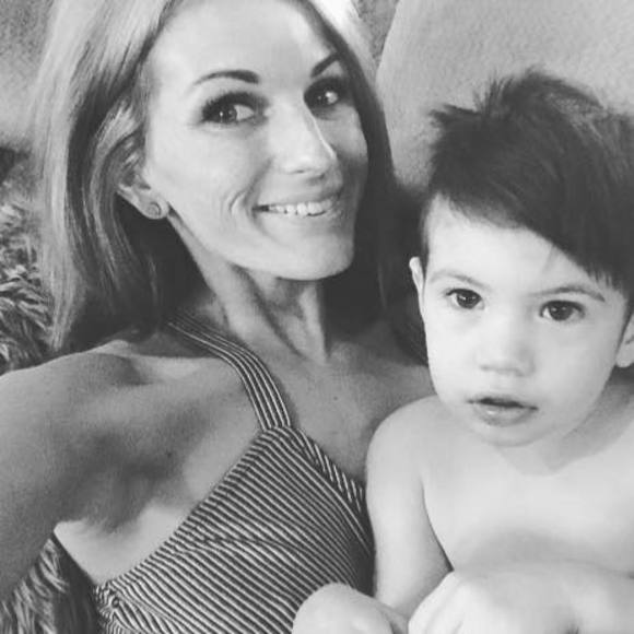 Meet your Posher, Beth - Picture 1 of 1